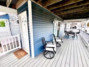 Lighthouse Retreat & A.C.+ Covered Porch+ Family - Image 3
