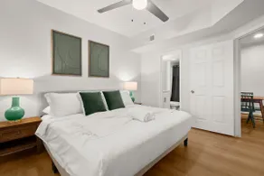 Bright & Cozy | Laundry, Pool, Gym + Free Parking - Image 5