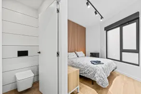 Nébula Rooms AG, Suite 1 - Image 4