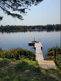 Refuge Boréal | Peaceful Lakefront - Image 5