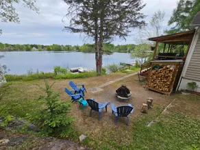 Refuge Boréal | Peaceful Lakefront - Image 4