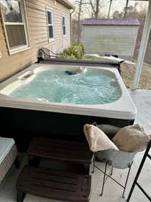 Hot Tub + Pet Friendly / Perfect for travel ball - Image 2