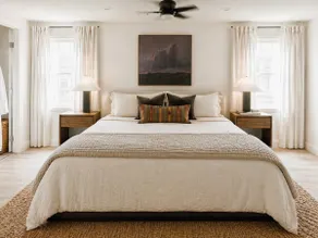 Caviar on Pine in Downtown, Walk to the Square, 4 Bedrooms, 9 Guests - Image 3