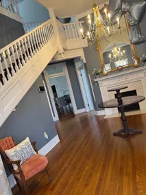 Historic Mansion that sleeps 8; close to SAU - Image 4