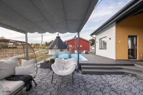 Private 30°C+ Pool & 2 Saunas – Year-Round Luxury - Image 2