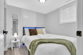 Sage Nest: 4B/1B Suite with Parking Near US Bridge - Image 2