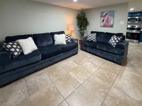Emerald Cottage Close to Beach - Pet Friendly - Image 2