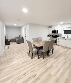 Private 1BR Suite with Kitchen, Laundry, Parking & 1 Gigabit Internet - Image 2