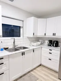 Private 1BR Suite with Kitchen, Laundry, Parking & 1 Gigabit Internet - Image 4