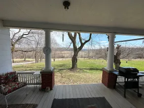 Overlands Farmhouse - Image 4