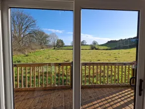 Countryside Cabin - Image 4