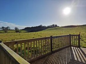 Countryside Cabin - Image 2