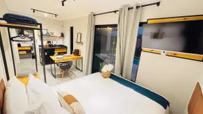Villa Container SBO | Urban retreat with Jacuzzi - Image 4