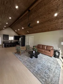 Lake Bluff Lodge - Image 3