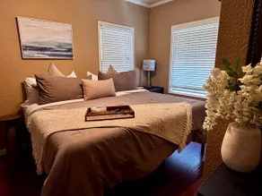 Lodi Wine Cottage | Private Sauna + Orchard Stay - Image 4