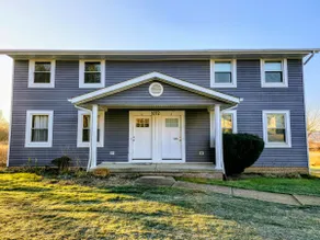 Charming Duplex in Bolivar 2 Bedroom 1.5 Bath - Image 2