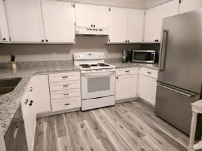 Charming Duplex in Bolivar 2 Bedroom 1.5 Bath - Image 4