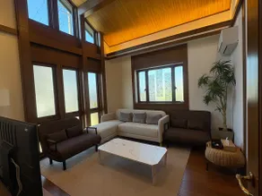 Free parking available (for 2 vehicles) | 3 bedrooms, accommodates up to 11 people | 125 m² private single-family home | Plenty of nearby restaurants - Image 4