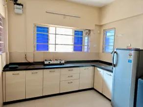 Quiet Studio For Easy Daily Routine & Private Stay - Image 3