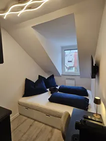 Modern Studio in Downtown City Center - Image 2