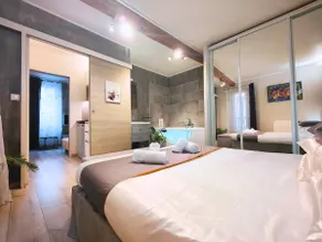 Two-room apartment Balnéo Daurade Garonne Hypercentre, renovated 2025 - Image 2
