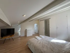 Cozy Attic Space • Bright, Quiet & Renovated - Image 3