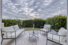 Luxury 2-bedroom apartment near Geneva, Lake Geneva, parking + air conditioning - Image 2
