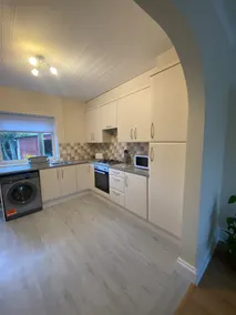 Spacious Dinnington bungalow - Image 4