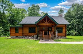 Secluded Log Cabin with Hot Tub and 16 Acres - Image 2