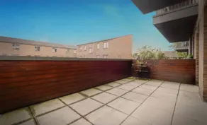 Luxury 2 Bedroom Duplex near O2 Arena, ExCeL Centre & Canary Wharf - Image 4
