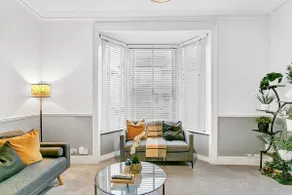 Homes Assist Stays - Spacious and Comfy 2-Bed Home Southampton, Sleeps 5 - Image 3