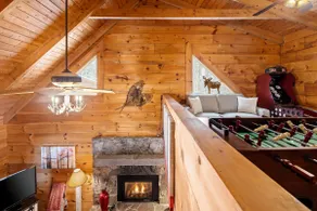 Chickadee Cabin | Hot Tub, Game Room & A/C Canaan - Image 5