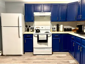 Quiet 2BR for Travel Nurses & Pros | WiFi, Parking - Image 4
