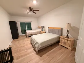 Spacious 5-bedroom house in adorable Manteca - Image 5