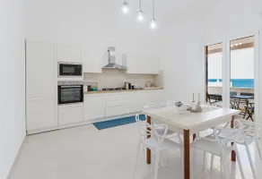 Acquazzurra Sea Home - Image 2