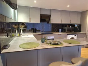 Modern One-Bedroom house - Image 2