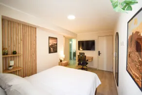 Larcomar Queen Studio WIFI AC | Pool, Coworking & Gym - Image 5