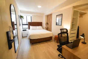 Larcomar Queen Studio WIFI AC | Pool, Coworking & Gym - Image 2