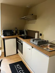 Fully equipped 2 bedroom apartment - Image 4