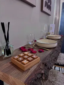 Romantic suite with spa, cinema and fireplace - Image 3