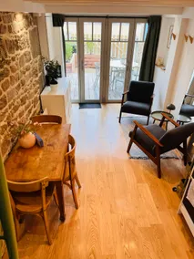 Charming maisonette with terrace in the center of StBriac - Image 3