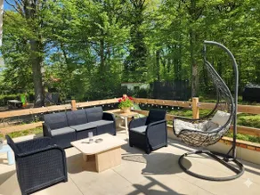 Nature getaway with forest and ponds 1.5 hours from Paris. - Image 3