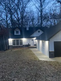 Newly remodeled 4 bed 3 bath close to Columbia! - Image 4