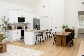 Firefly on the Plains | 2BR near Auburn University - Image 2