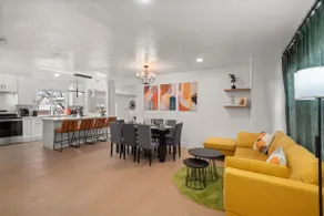 Ultimate Family Retreat - Backyard, Games and Comfort - Image 2