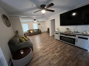 Cozy Family Home In a Very Tranquil Neighborhoood - Image 3