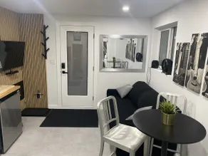 Across the street from Beach, Private Guest Suite - Image 4