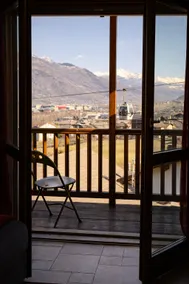 Maison Rouge - Red Apartment in Valle D'Aosta - Image 3
