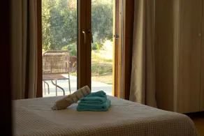 Cozy Garden Room Steps from the Sea & Hiking - Image 3