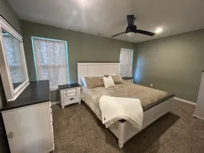 Home with Heart: Cozy & Convenient Home - Image 5